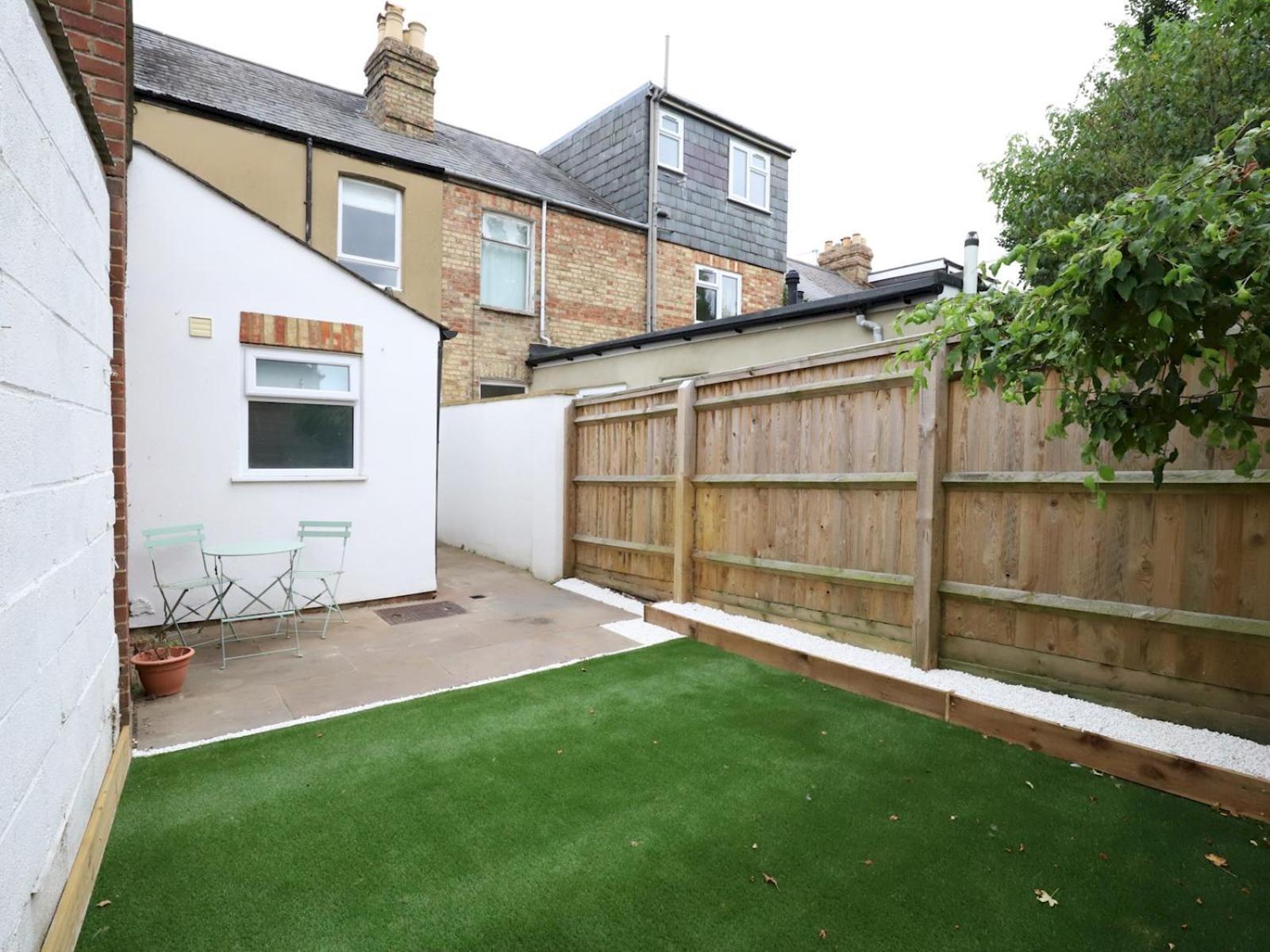 فيلا Sunny Victorian 2Br Townhouse Oxford Pass The Keys المظهر الخارجي الصورة