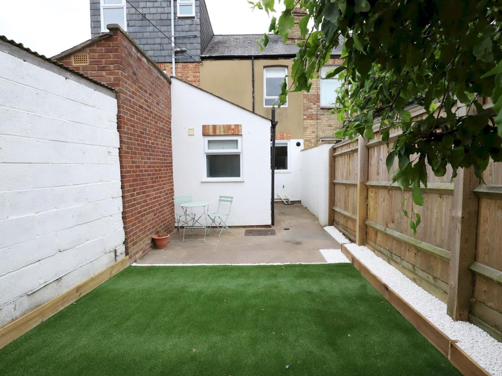 فيلا Sunny Victorian 2Br Townhouse Oxford Pass The Keys المظهر الخارجي الصورة