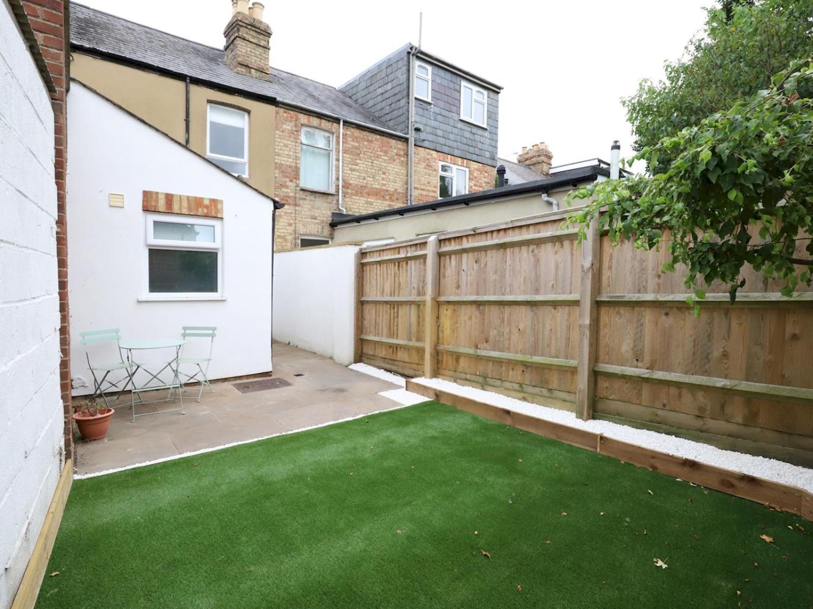 فيلا Sunny Victorian 2Br Townhouse Oxford Pass The Keys المظهر الخارجي الصورة